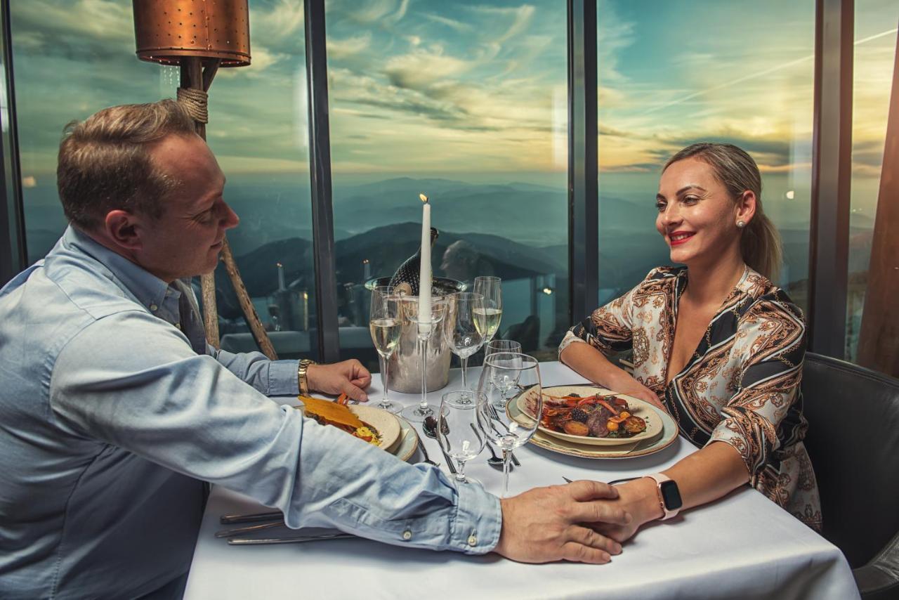 Noc Na Chopku, Rotunda Hotel Demanovska Dolina Luaran gambar