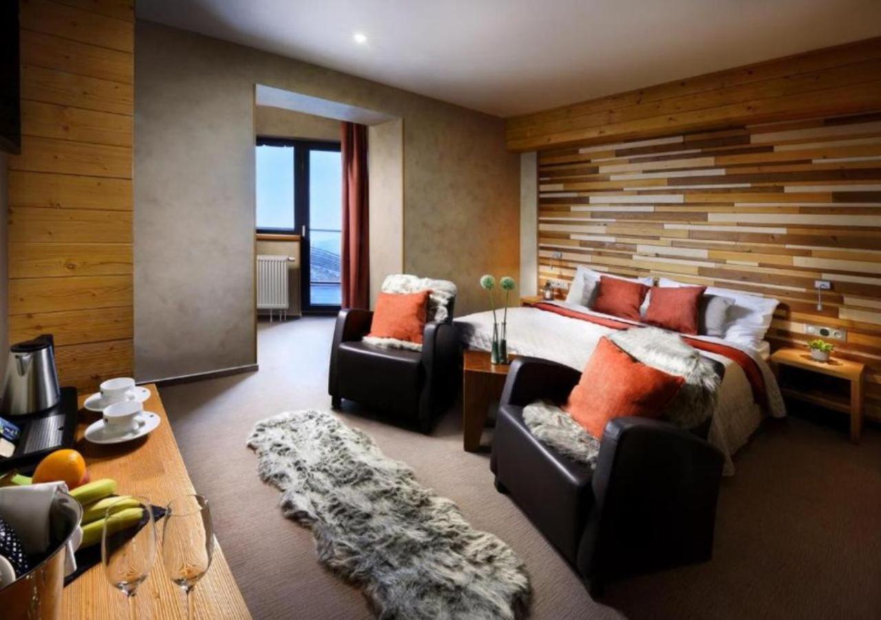 Noc Na Chopku, Rotunda Hotel Demanovska Dolina Luaran gambar